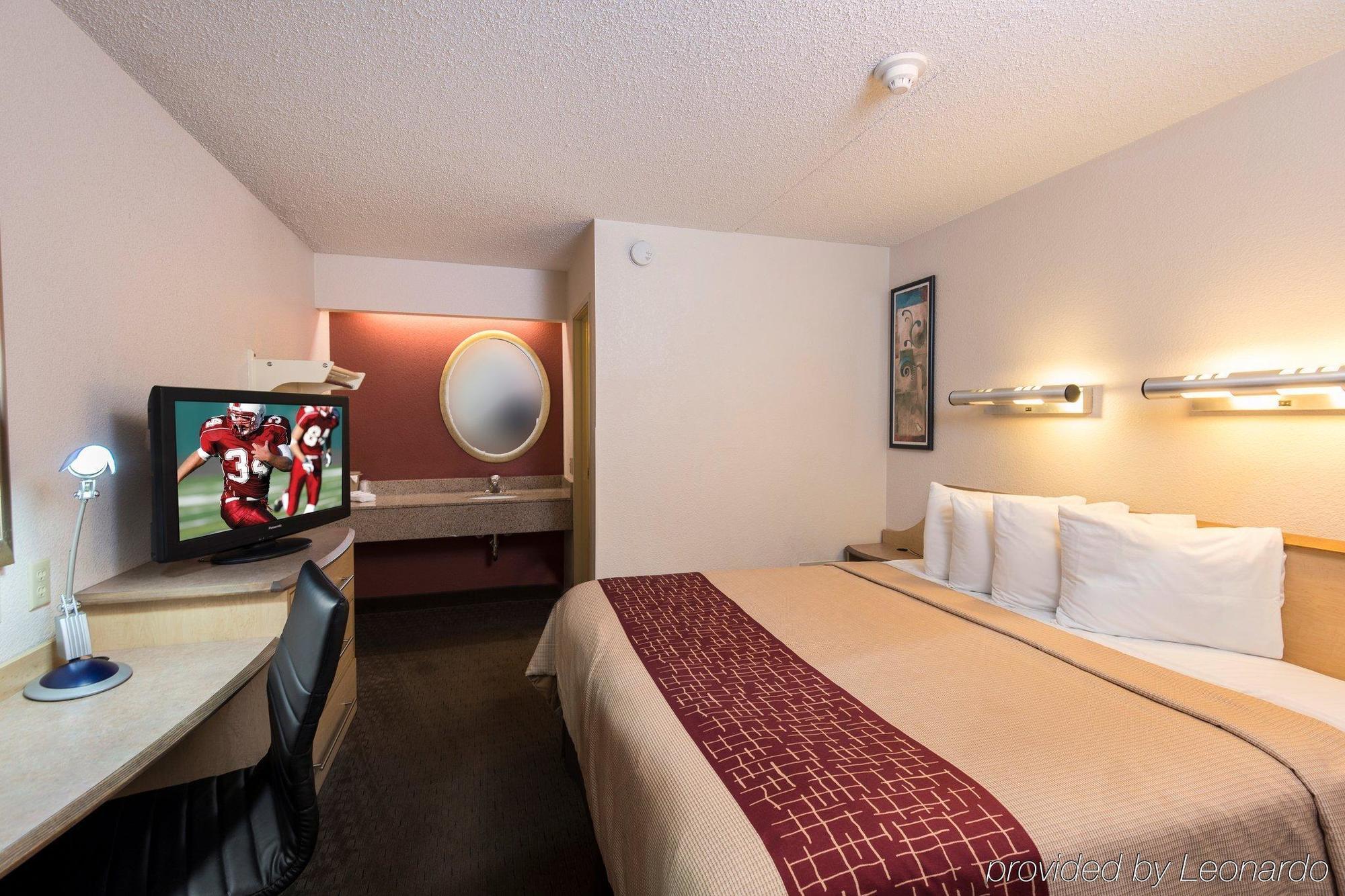 Red Roof Inn Detroit - Roseville St Clair Shores Exteriör bild