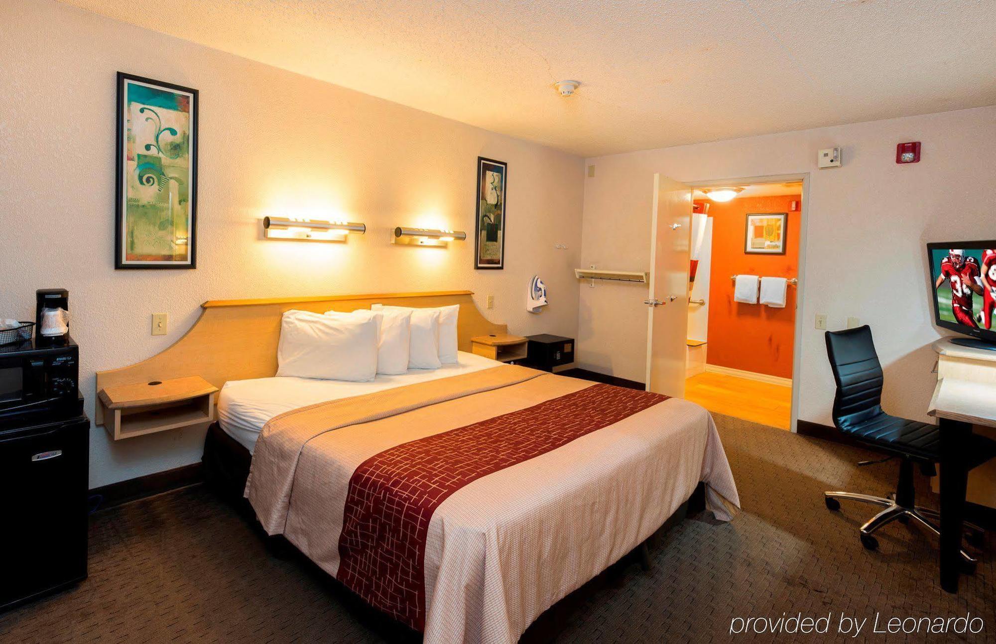Red Roof Inn Detroit - Roseville St Clair Shores Exteriör bild